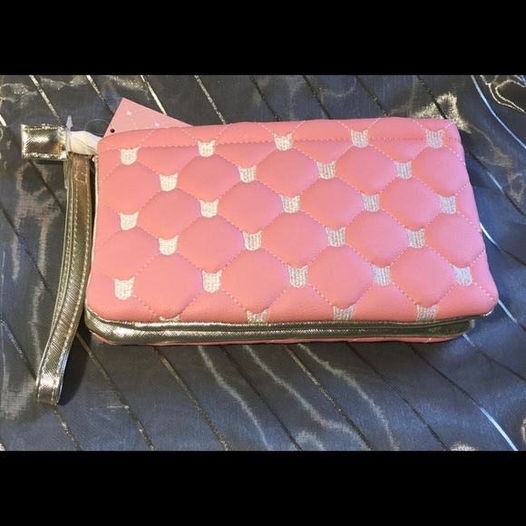 NWT Pale Pink Betsey Johnson Wristlet Gold Strap 💝 - Picture 3 of 7